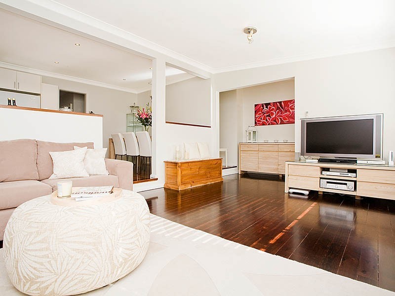 31 Thomas St, Picnic Point NSW 2213