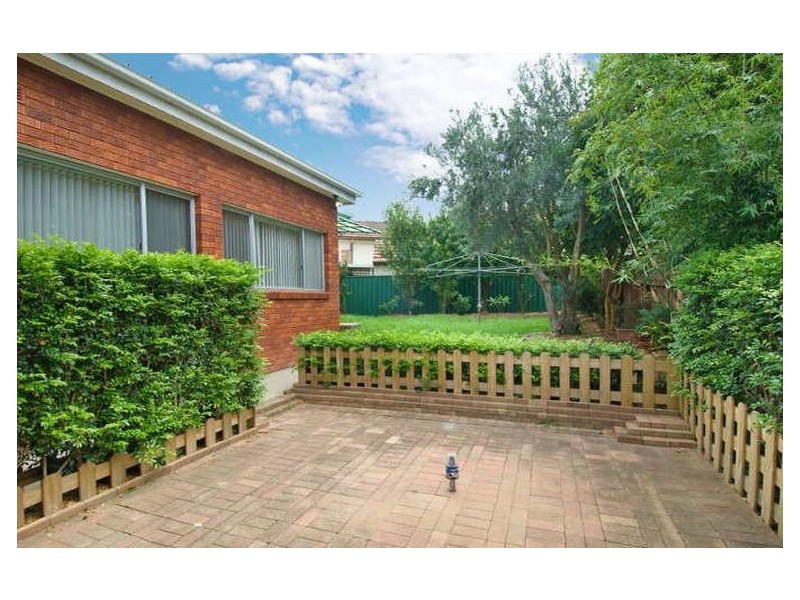 3 The Knoll, Miranda NSW 2228