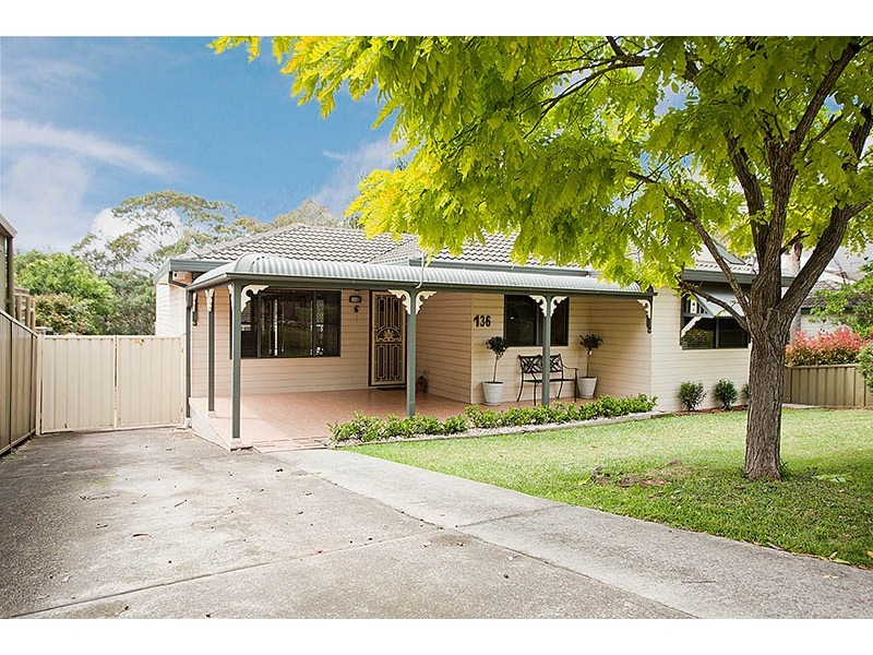 136 Cooriengah Heights Rd, Engadine NSW 2233