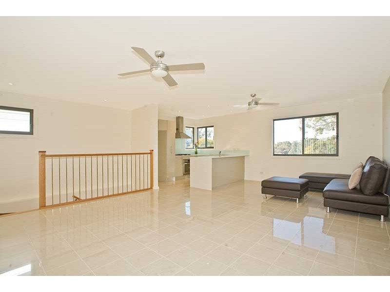 68A Toronto Pde (entry off Belmont St Nth), Sutherland NSW 2232