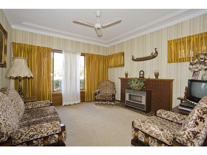 115 Ellesmere Rd, Gymea Bay NSW 2227