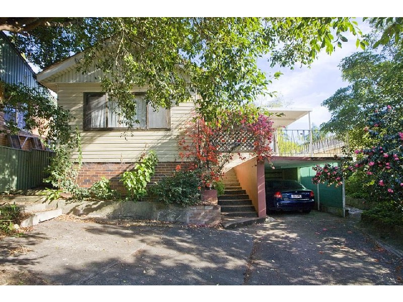 121 Coonong Rd, Gymea Bay NSW 2227