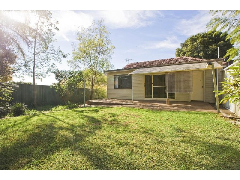 121 Coonong Rd, Gymea Bay NSW 2227