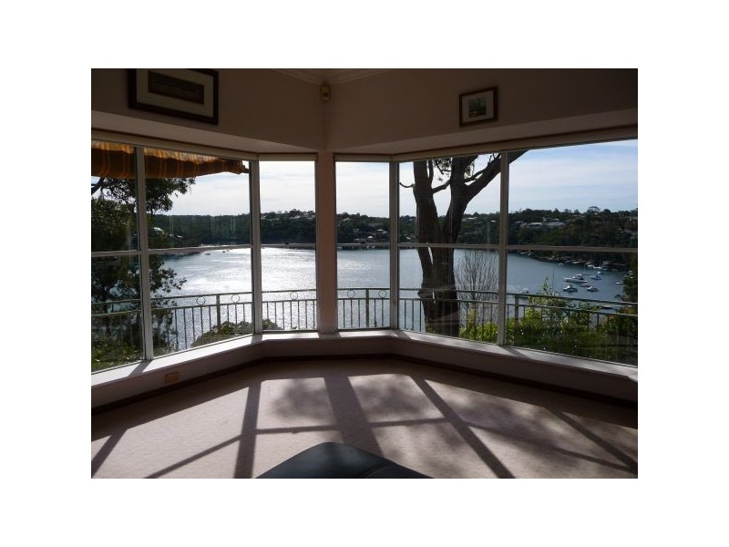 8 Yellamble St, Yowie Bay NSW 2228