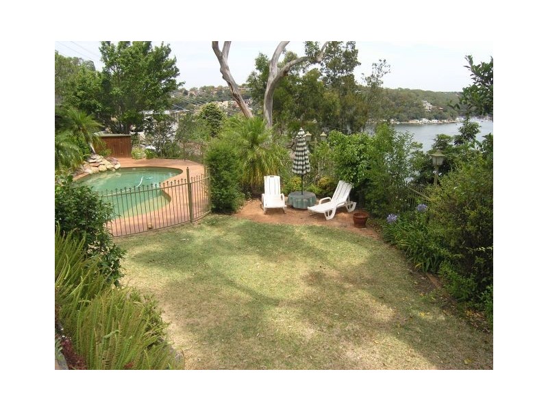 8 Yellamble St, Yowie Bay NSW 2228