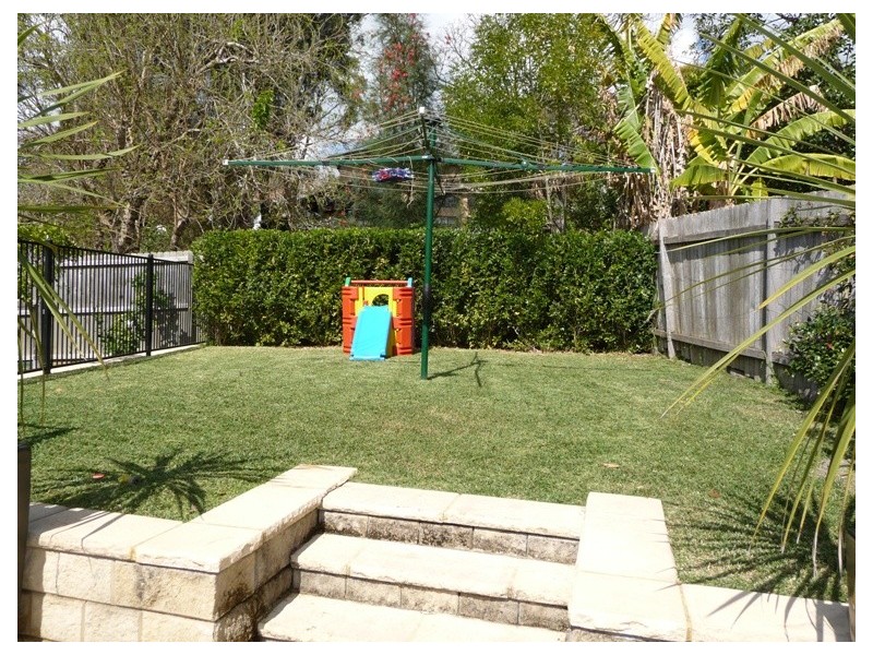 28 Cudgee Rd, Gymea Bay NSW 2227