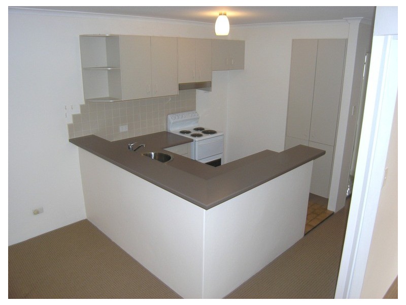 40/125 Oak Rd, Kirrawee NSW 2232