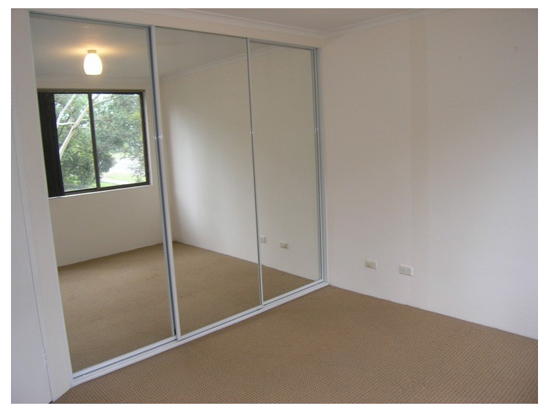 40/125 Oak Rd, Kirrawee NSW 2232