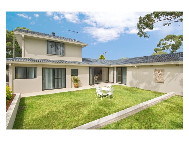 11 Corea Street (off Melrose St), Sylvania NSW 2224