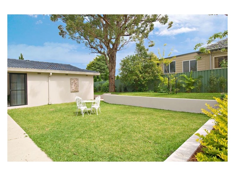 11 Corea Street (off Melrose St), Sylvania NSW 2224