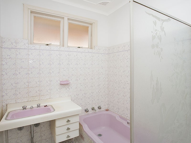 24 Garnet Rd, Miranda NSW 2228