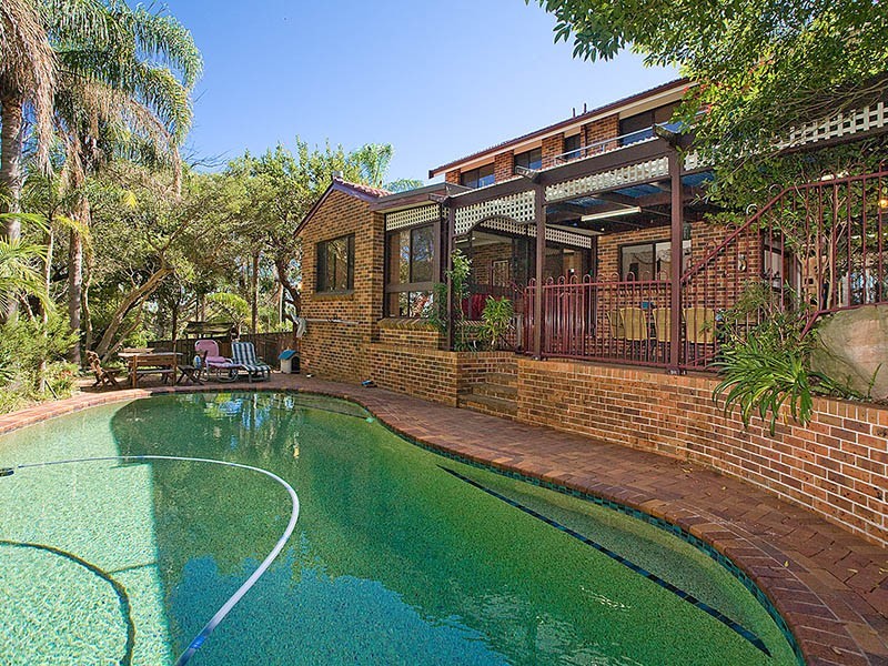 4 Owen Place, Illawong NSW 2234