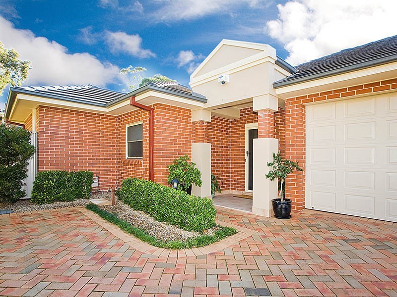 4/5 Wallumatta Rd, Caringbah NSW 2229