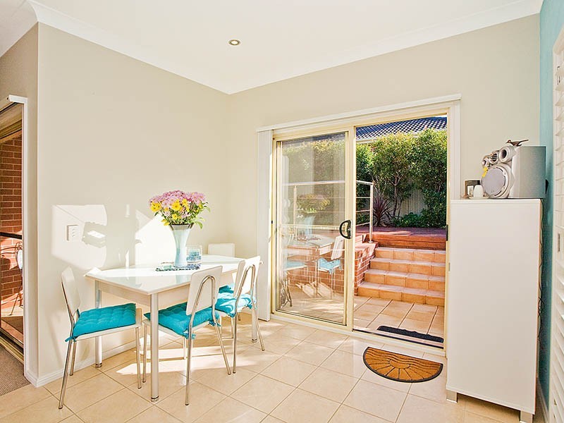 4/5 Wallumatta Rd, Caringbah NSW 2229