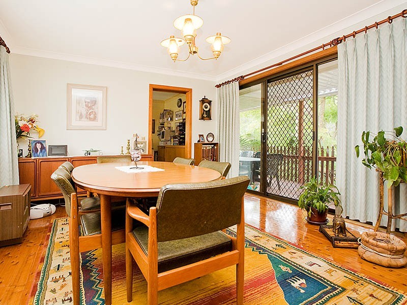 4 Mundakal Ave, Kirrawee NSW 2232