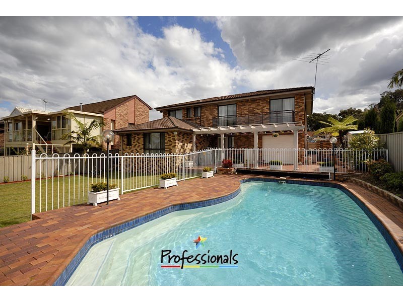 15 Sylvan Ridge Drive, Illawong NSW 2234