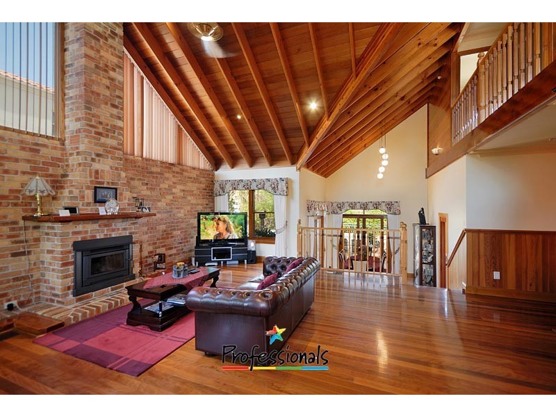 3 Kinsella Street, Illawong NSW 2234