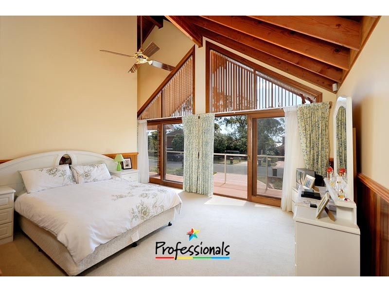 3 Kinsella Street, Illawong NSW 2234