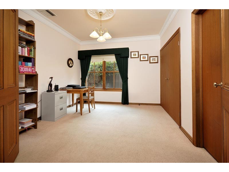 69 Osprey Drive, Illawong NSW 2234