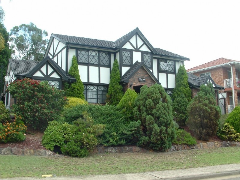 41 Royal Oak Drive, Alfords Point NSW 2234