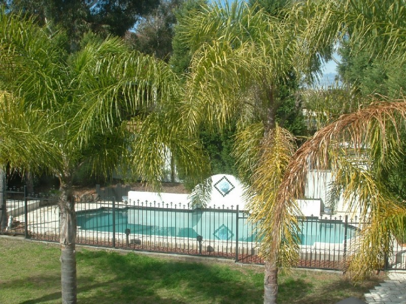 41 Royal Oak Drive, Alfords Point NSW 2234