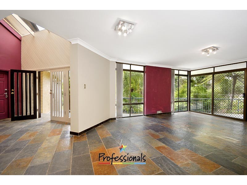 7a Ocean Place, Illawong NSW 2234