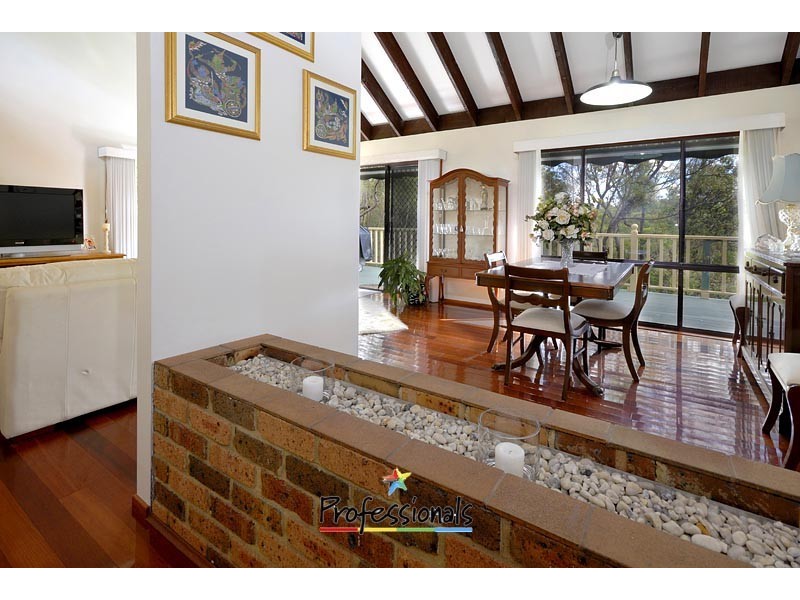 12 Melaleuca Place, Alfords Point NSW 2234