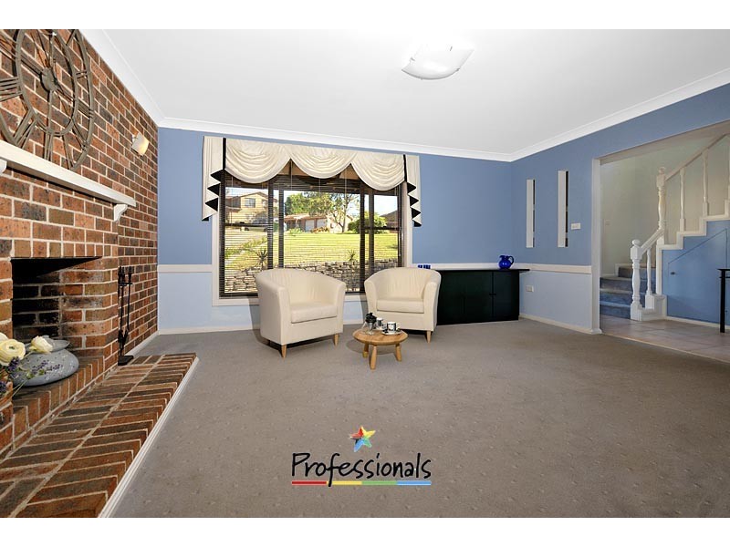 4 Empire Place, Illawong NSW 2234