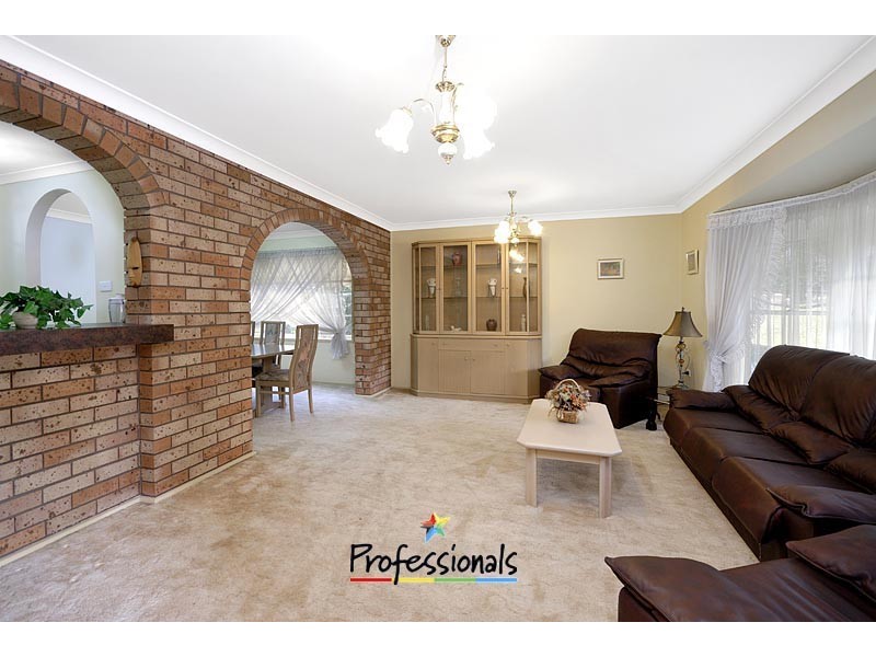 52 Moreton Road, Illawong NSW 2234