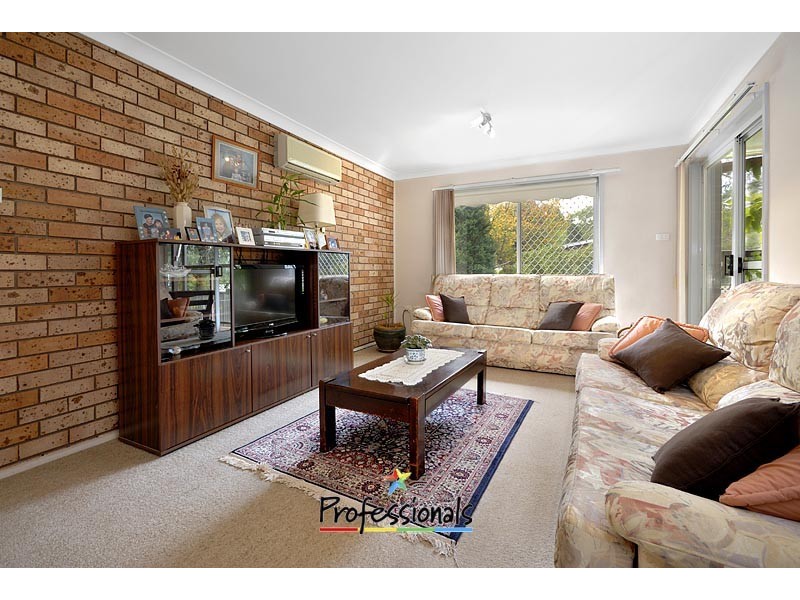 52 Moreton Road, Illawong NSW 2234