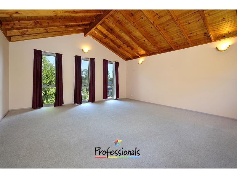 5 Brice Close, Illawong NSW 2234