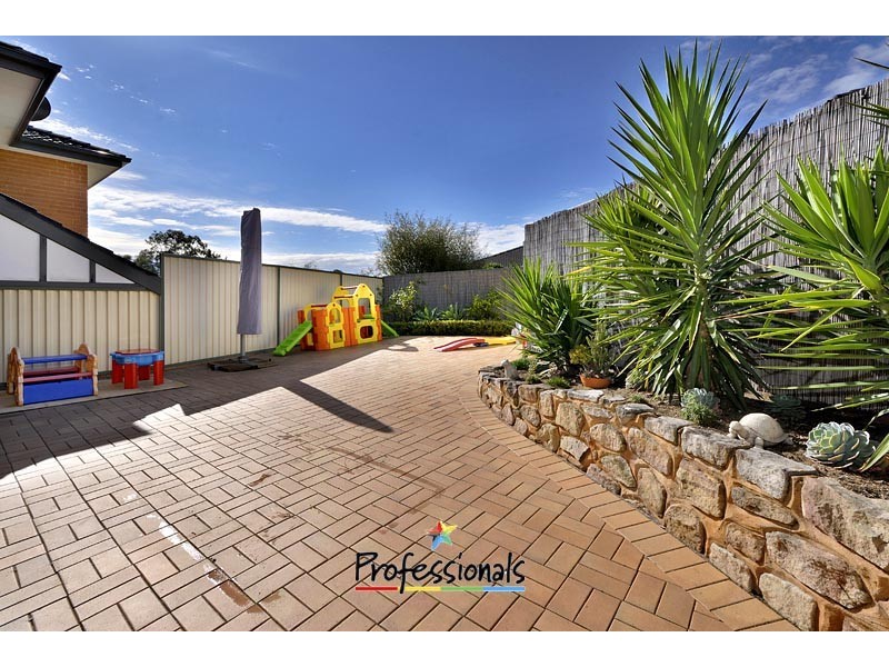 2/47-53 Hobart Place, Illawong NSW 2234