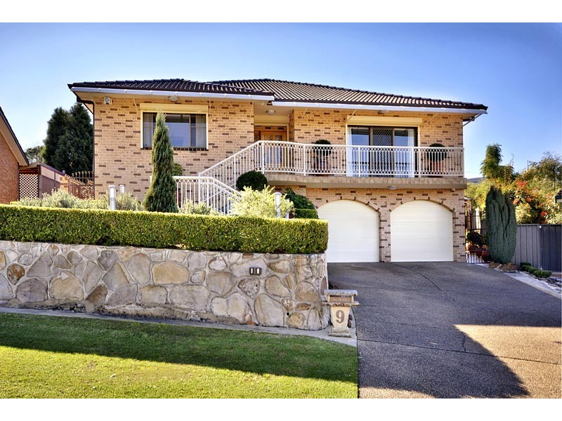 9 Northbrook Place, Illawong NSW 2234