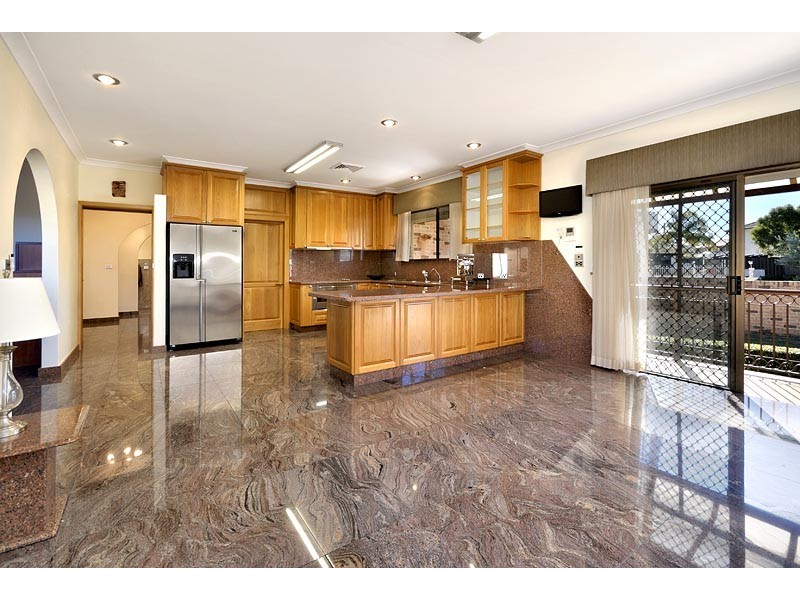 9 Northbrook Place, Illawong NSW 2234