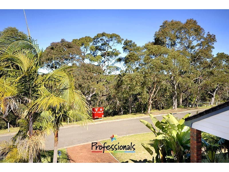21 Tennant Place, Illawong NSW 2234