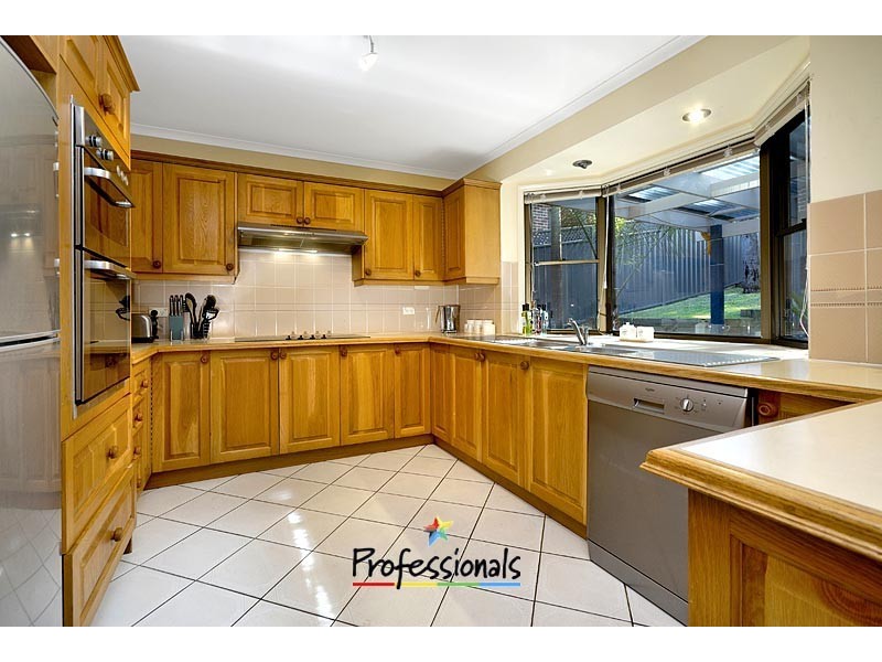 21 Tennant Place, Illawong NSW 2234