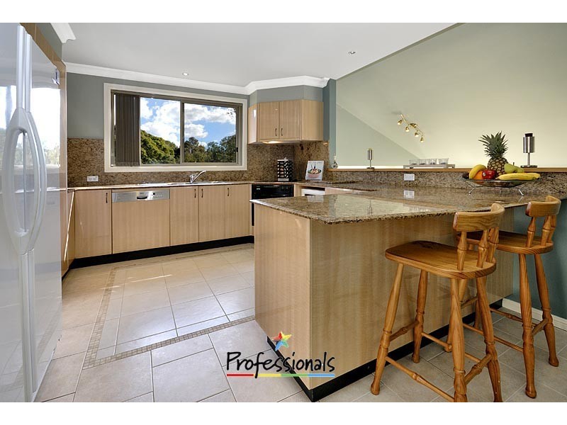 5 Hamelin Place, Illawong NSW 2234