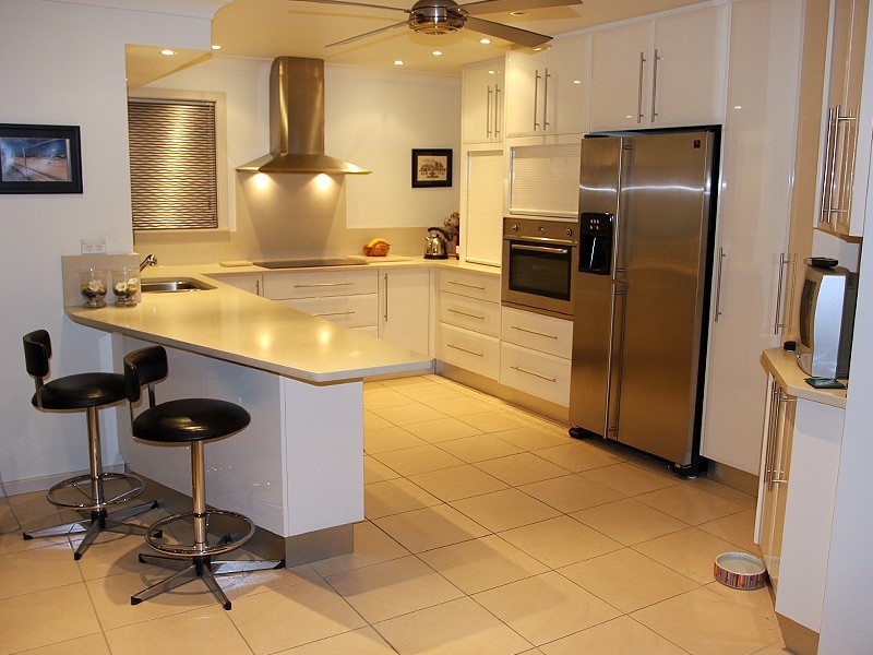 14 Hobart Place, Illawong NSW 2234