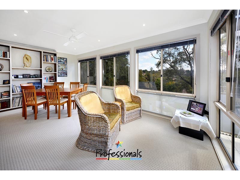 14 Hobart Place, Illawong NSW 2234