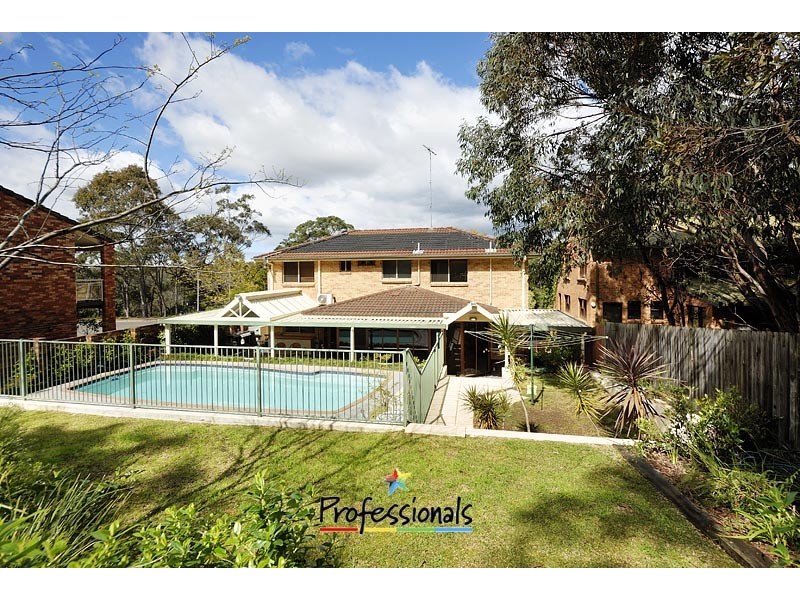 27 Tennant Place, Illawong NSW 2234