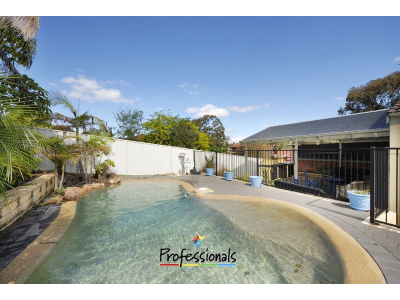 56 Barnes Crescent, Menai NSW 2234