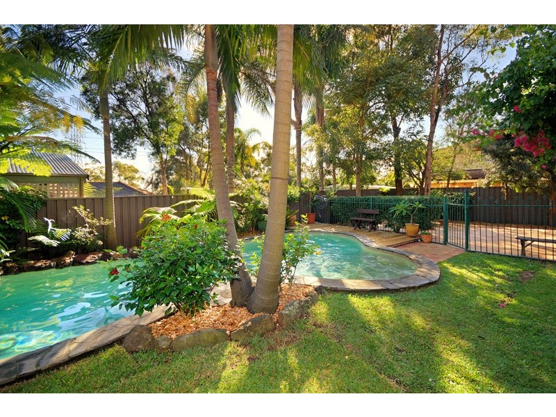6 Sproule Road, Illawong NSW 2234