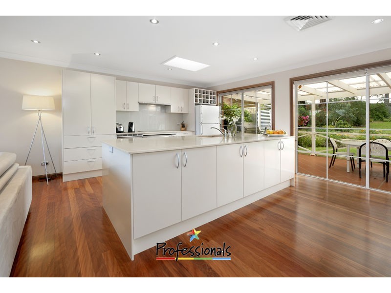 6 Scribbly gum Place, Alfords Point NSW 2234