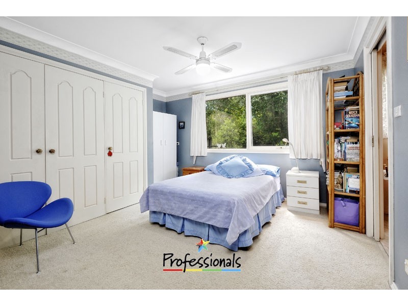 61 Austin Street, Illawong NSW 2234