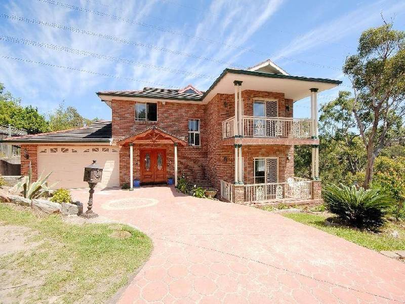 4 Barrier Place, Illawong NSW 2234