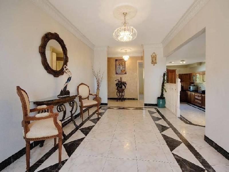 4 Barrier Place, Illawong NSW 2234