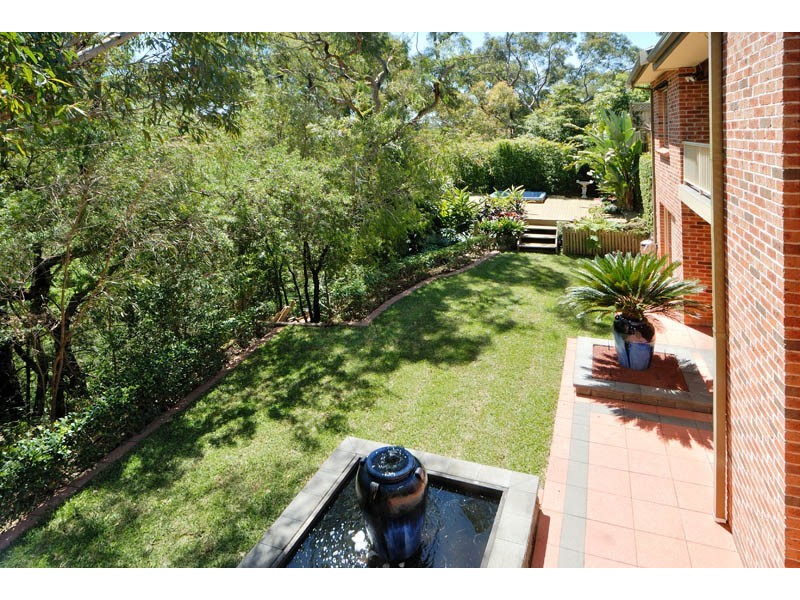 10 Barrier Place, Illawong NSW 2234