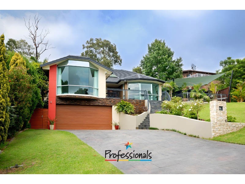 1 Spencer Place, Illawong NSW 2234