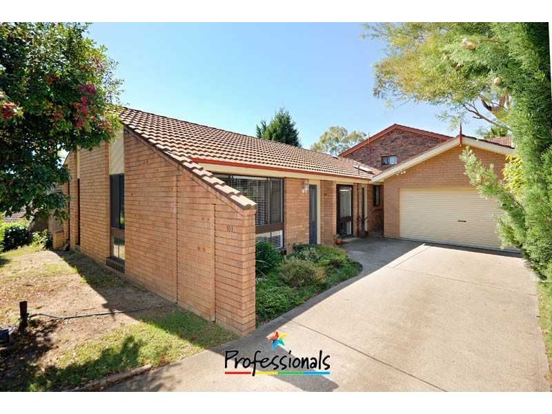 103 Blaxland Drive, Illawong NSW 2234