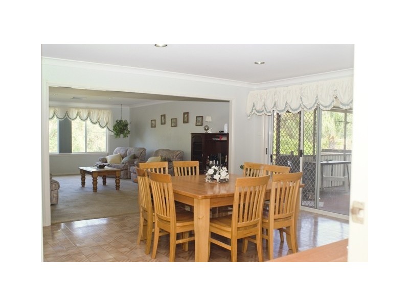 19 Austin Street, Illawong NSW 2234